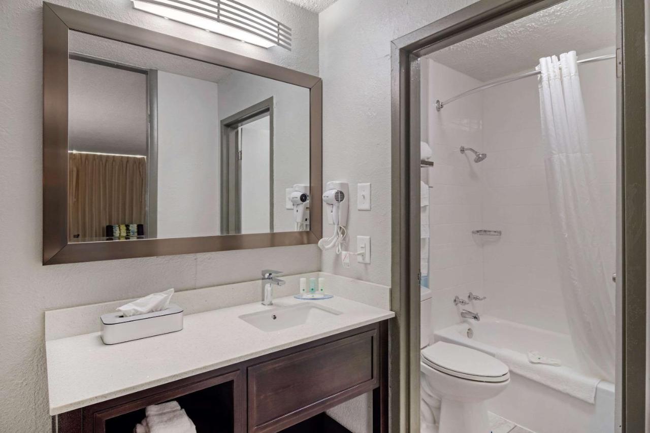  | Quality Inn & Suites