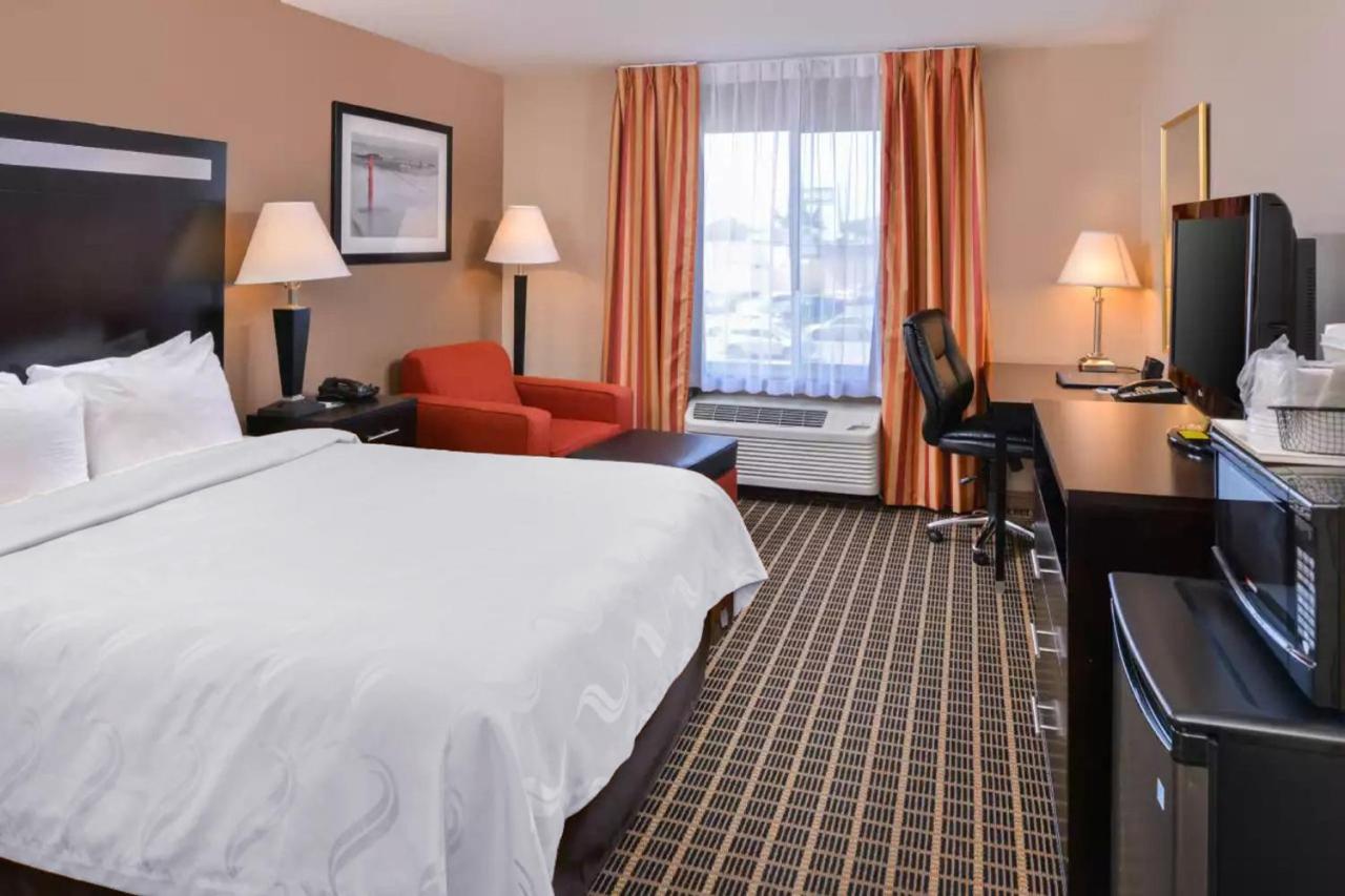 Queen Room - Disability Access at Hotel Nova SFO