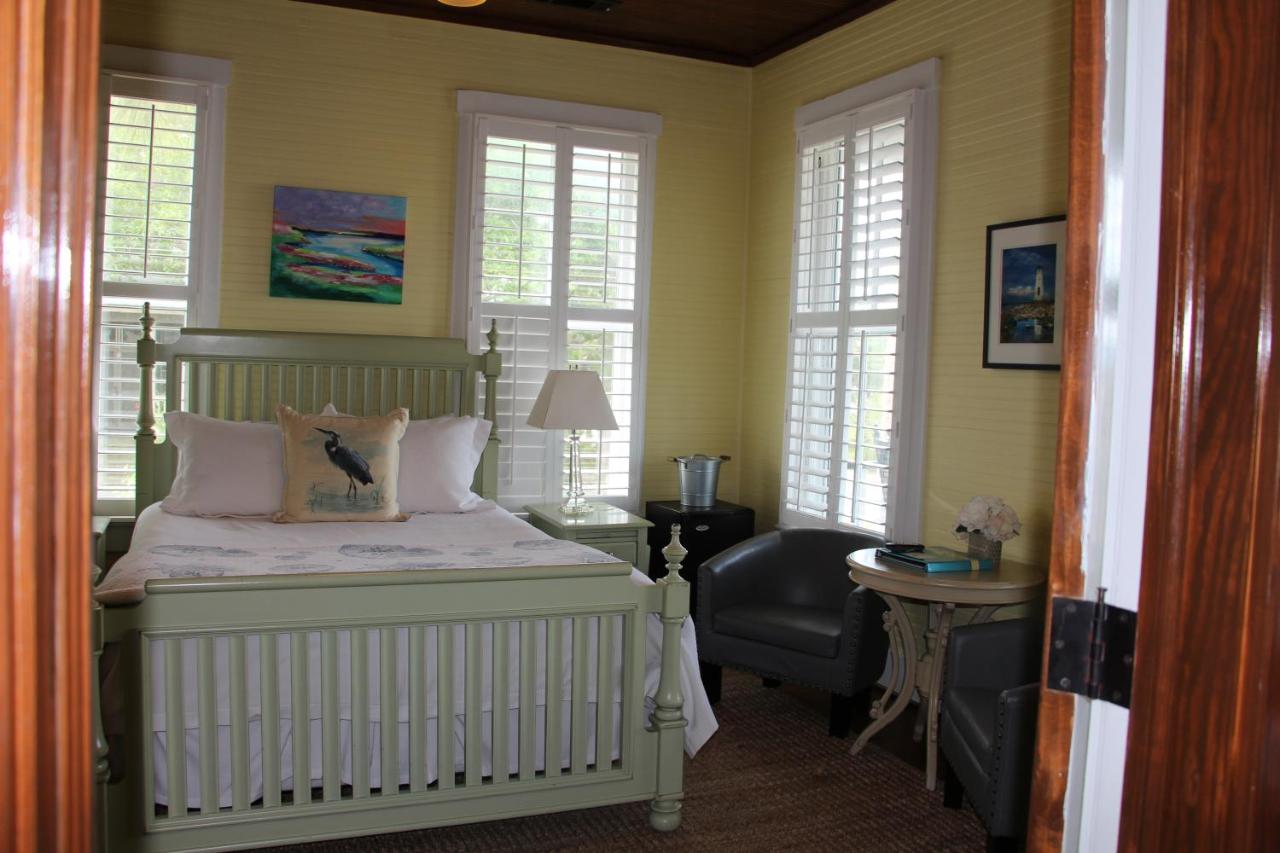 | Beachview Inn and Spa