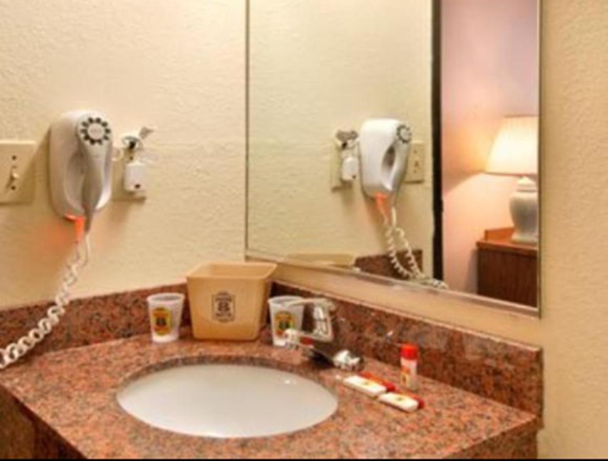 Deluxe Double Room with Two Double Beds - Non-Smoking at Super 8 by Wyndham Homewood Birmingham Area