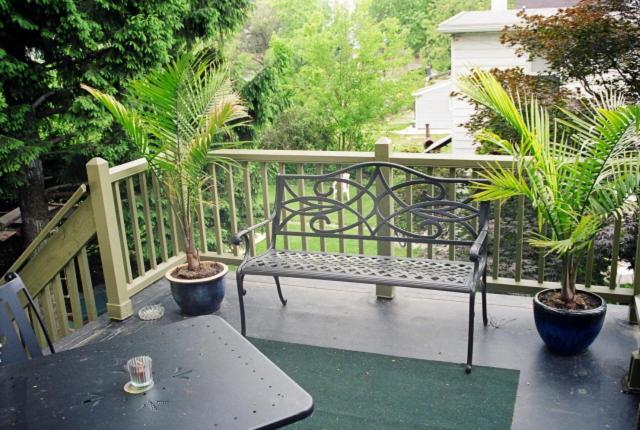| Manheim Manor Bed & Breakfast