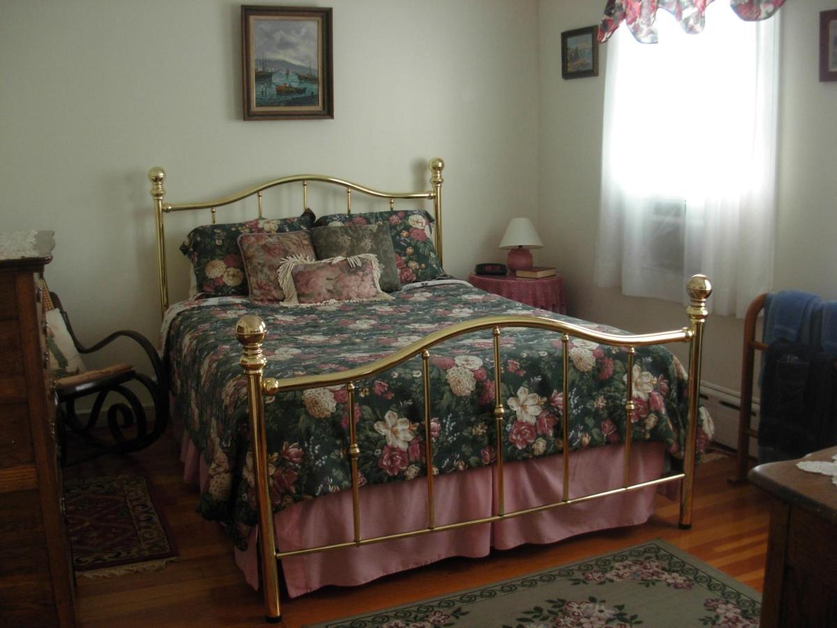  | Historic Hill Inn