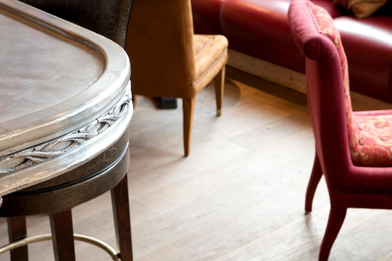 | New Sheridan Hotel