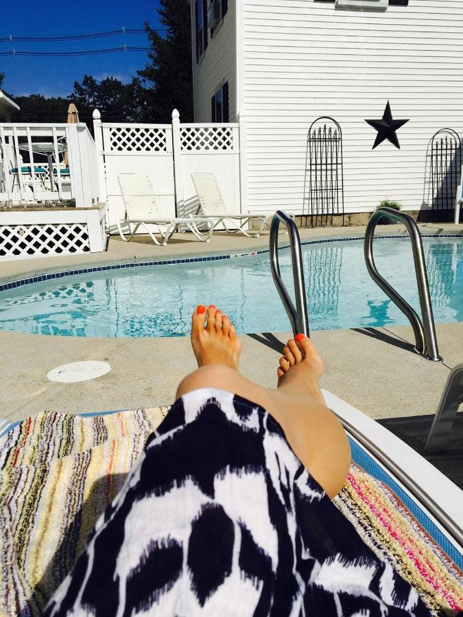 | Holiday Guest House Bed & Breakfast