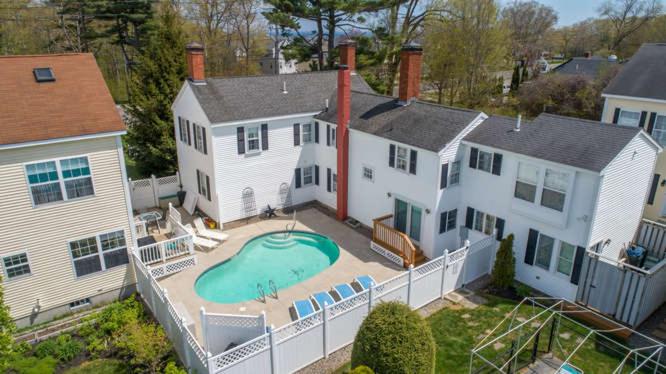 | Holiday Guest House Bed & Breakfast