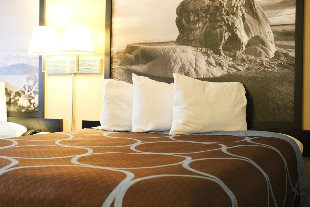 | Super 8 by Wyndham Carson City
