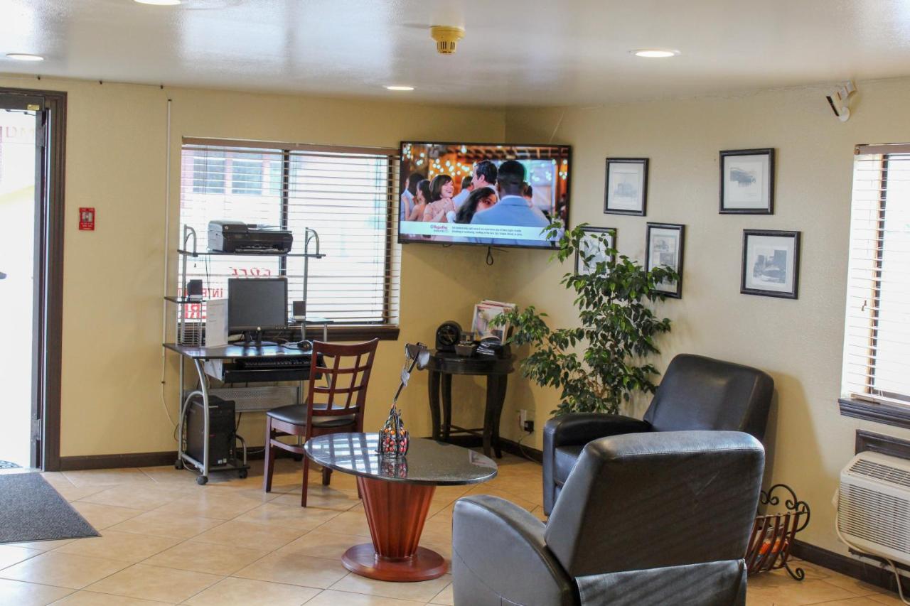  | Super 8 by Wyndham Carson City