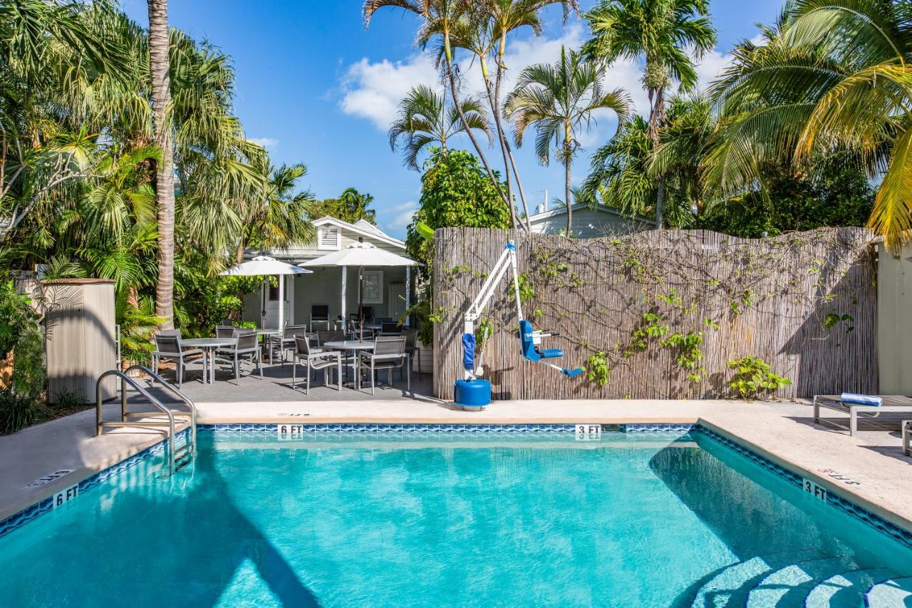  | The Southernmost Inn - Adults Only