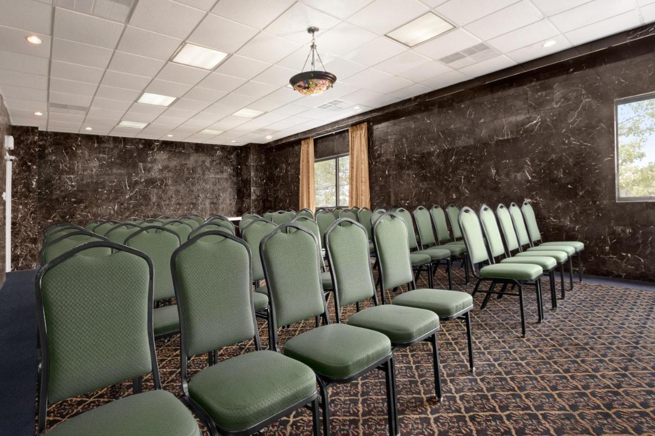| Oh St Joseph Resort Hotel