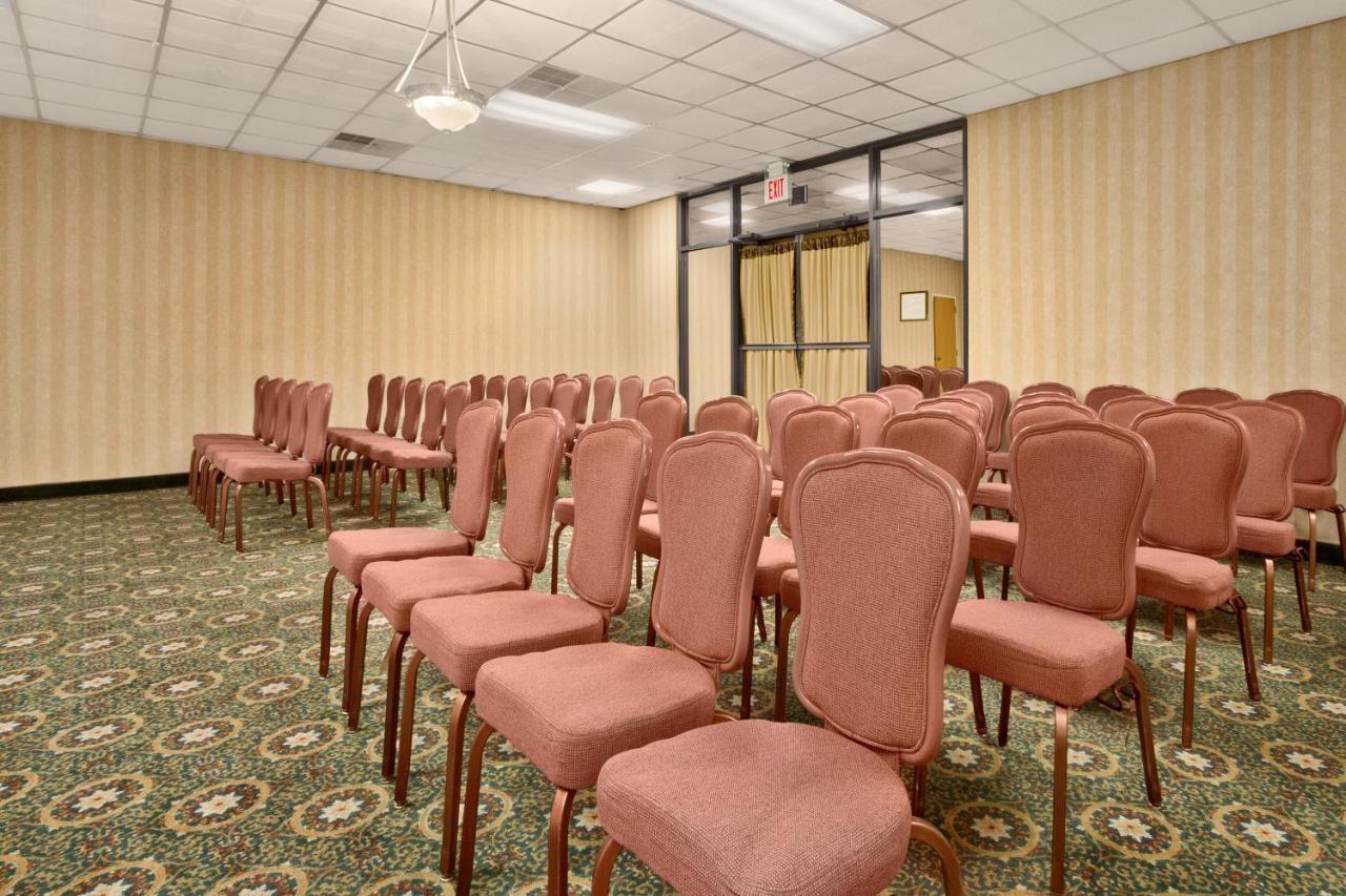 | Oh St Joseph Resort Hotel