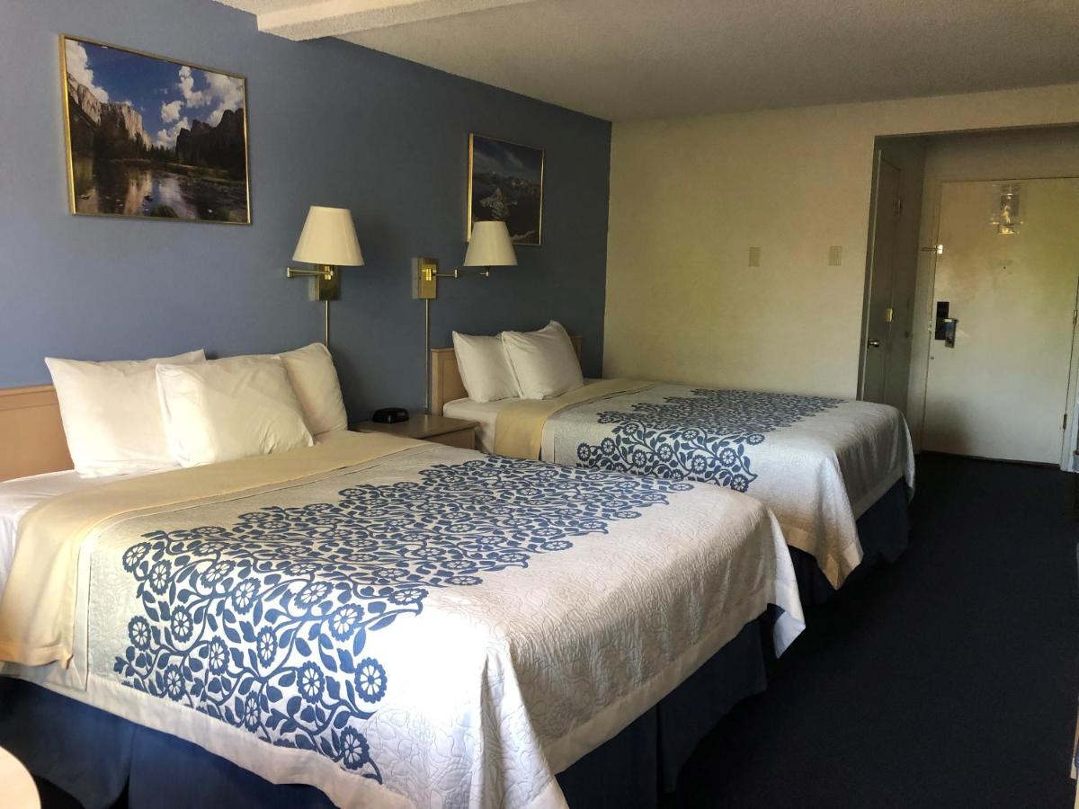 Queen Room with Two Queen Beds - Non-Smoking at Days Inn by Wyndham Corvallis