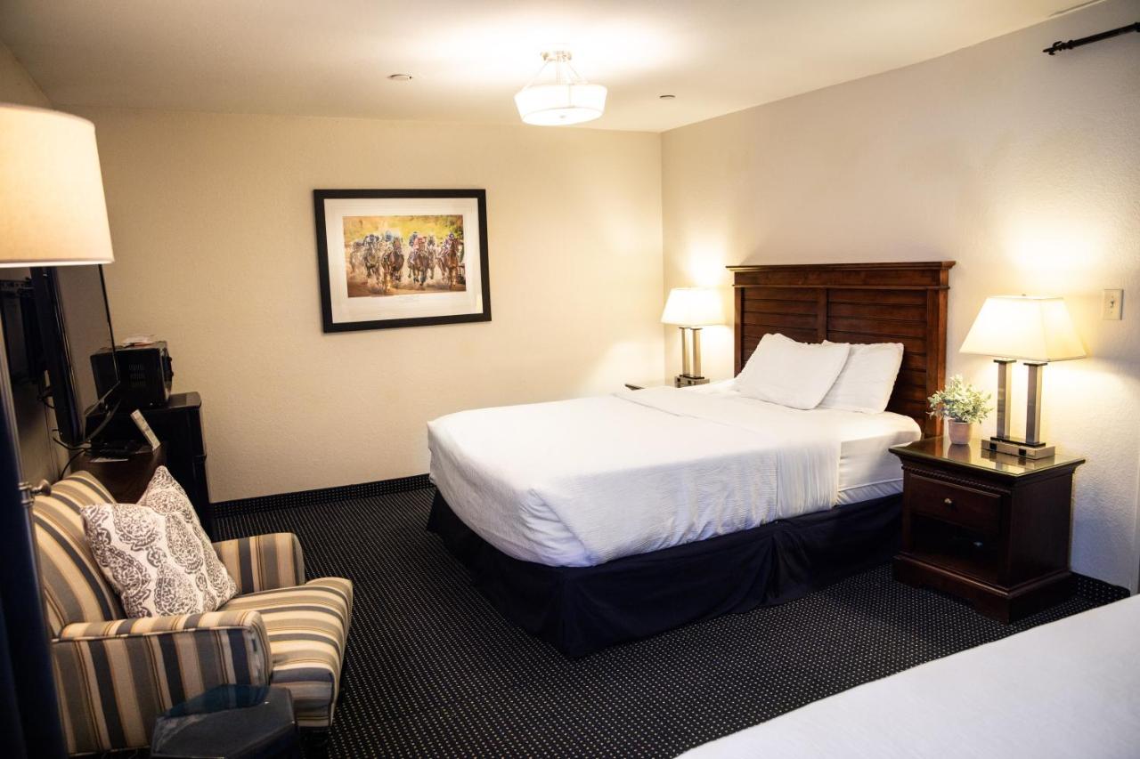 | Hatfield Inn