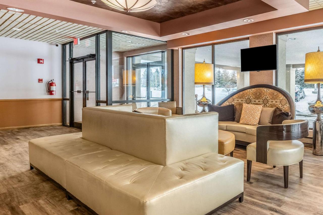 | Econo Lodge