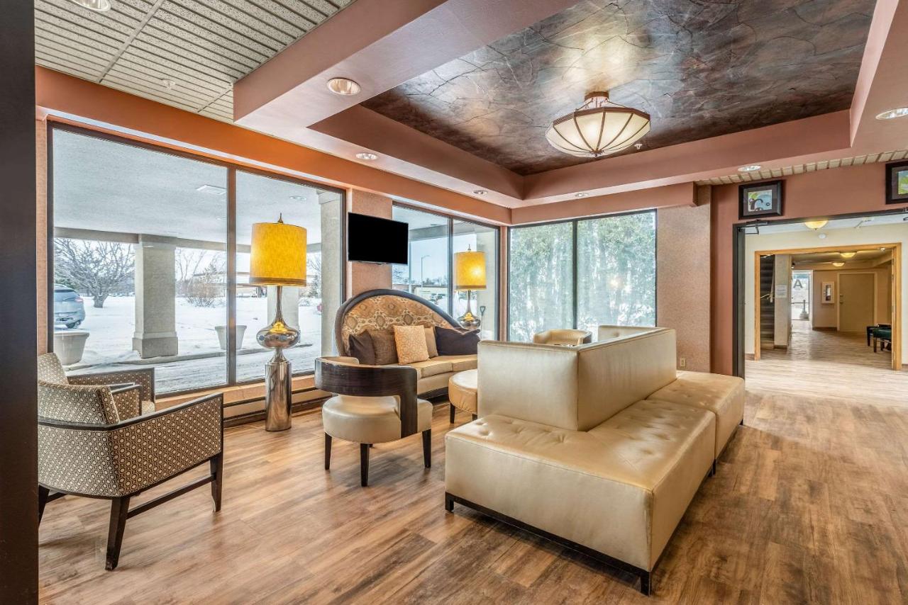 | Econo Lodge