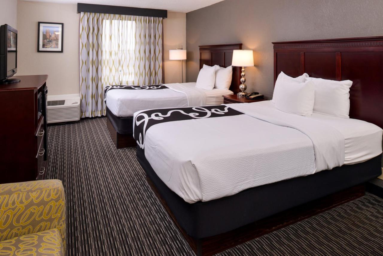 Deluxe Queen Room with Two Queen Beds at La Quinta Inn & Suites by Wyndham Indianapolis South