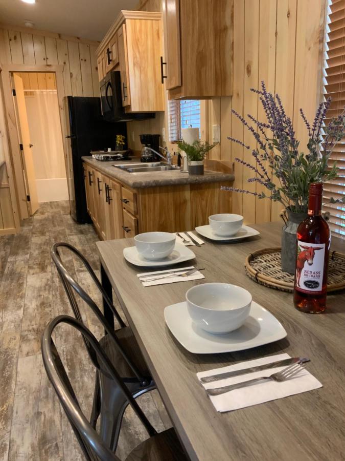 | Rockerville Lodge & Cabins