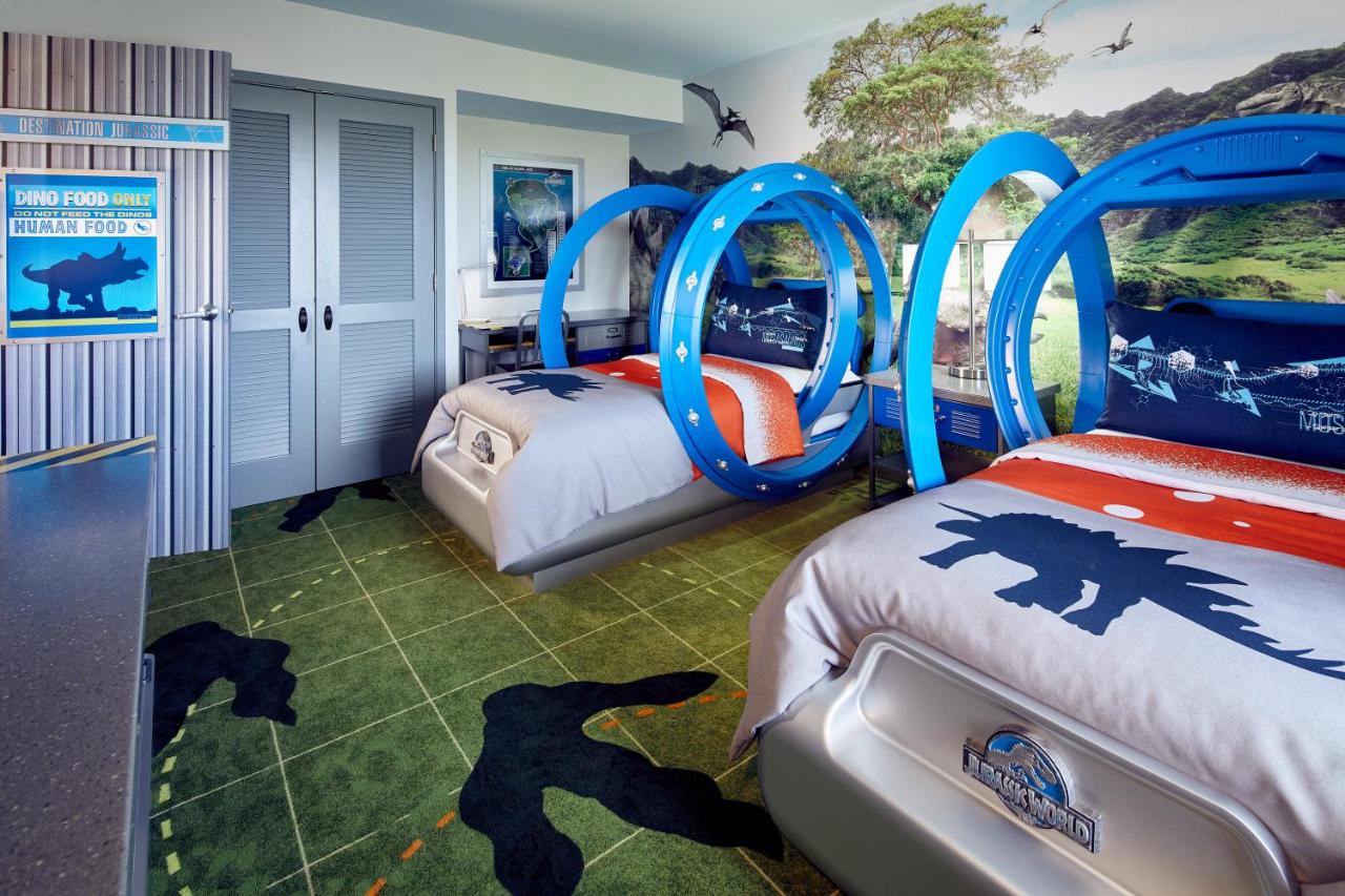 King Suite at Universal’s Loews Royal Pacific Resort