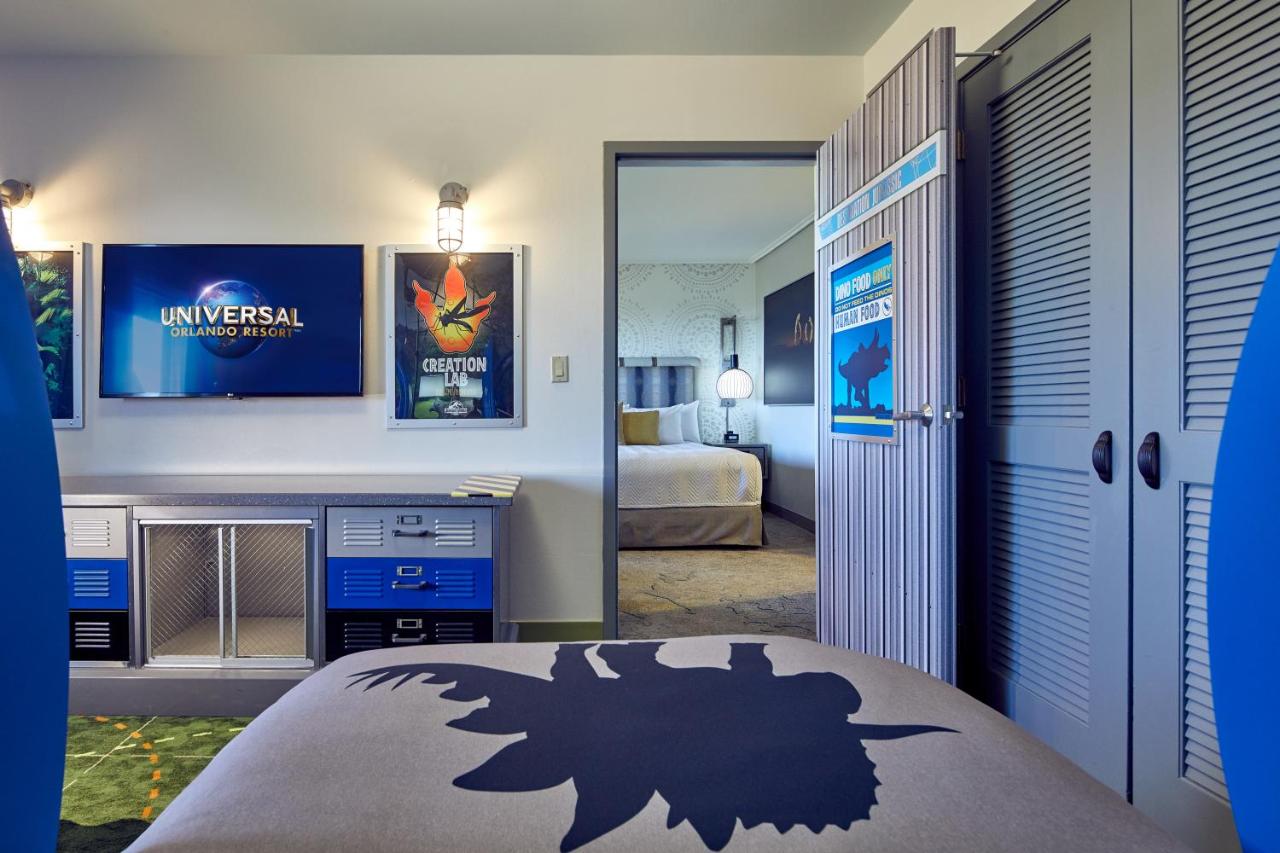 King Suite at Universal’s Loews Royal Pacific Resort