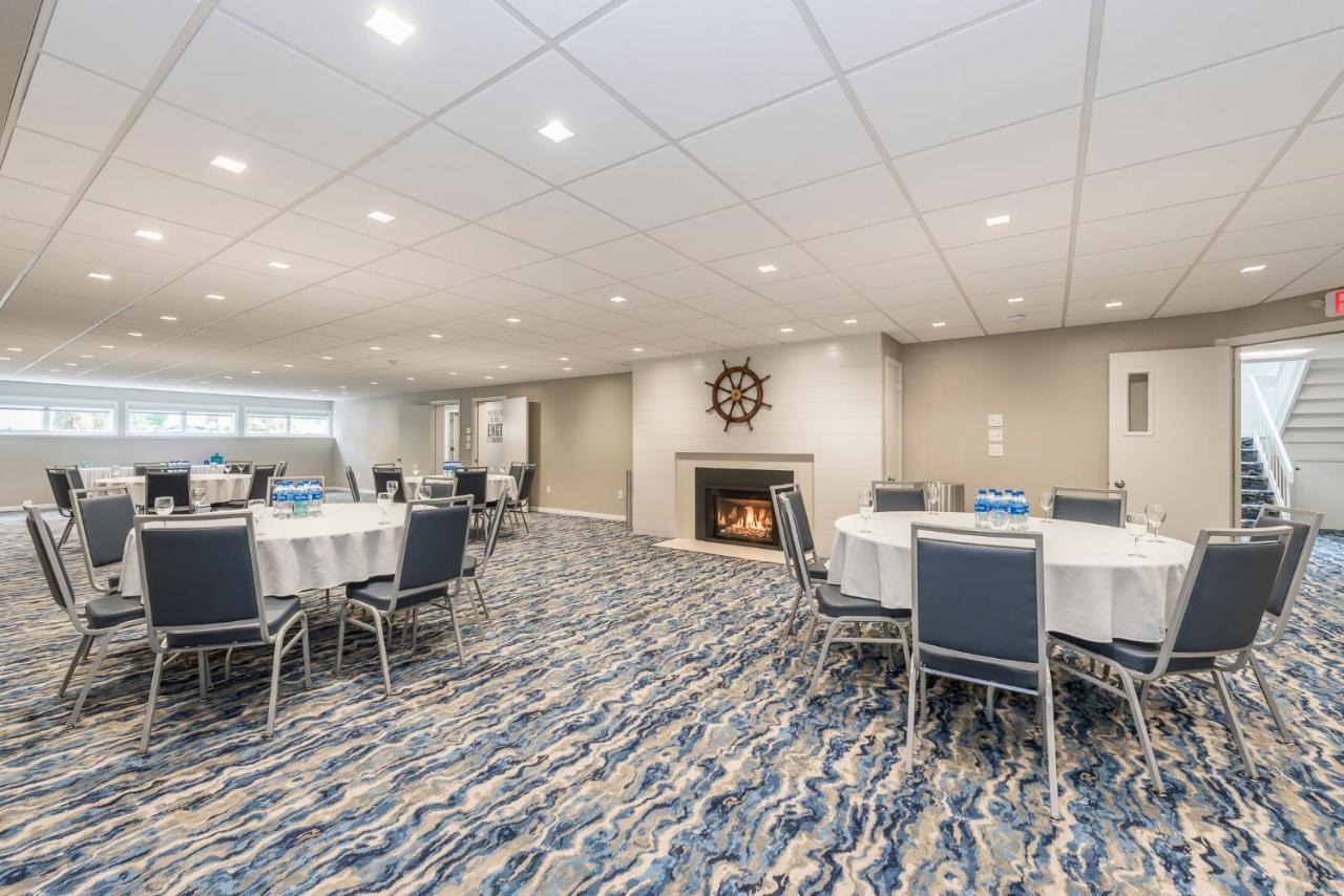 | Rockport Inn and Suites