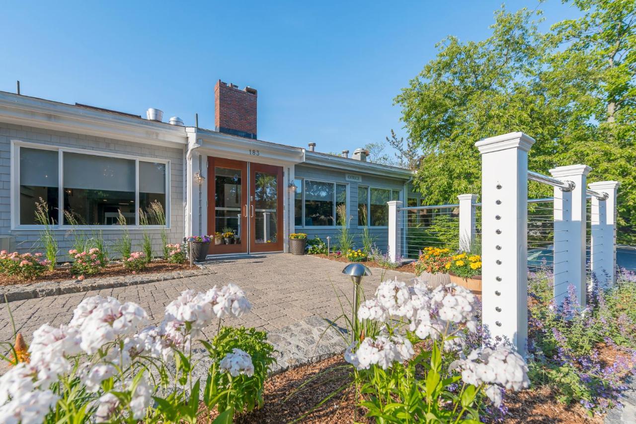 | Rockport Inn and Suites