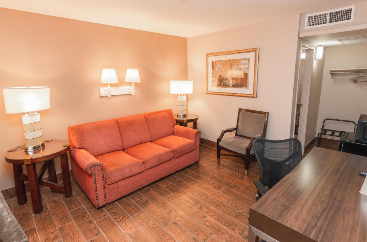 Full Size Two Bed Suite Non-smoking at Budgetel Inn & Suites