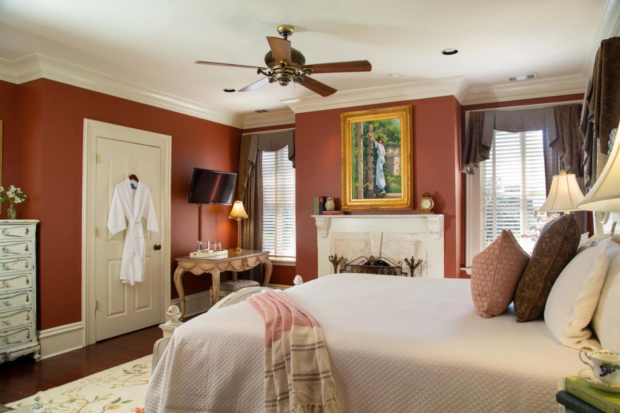 | The Inn on West Liberty