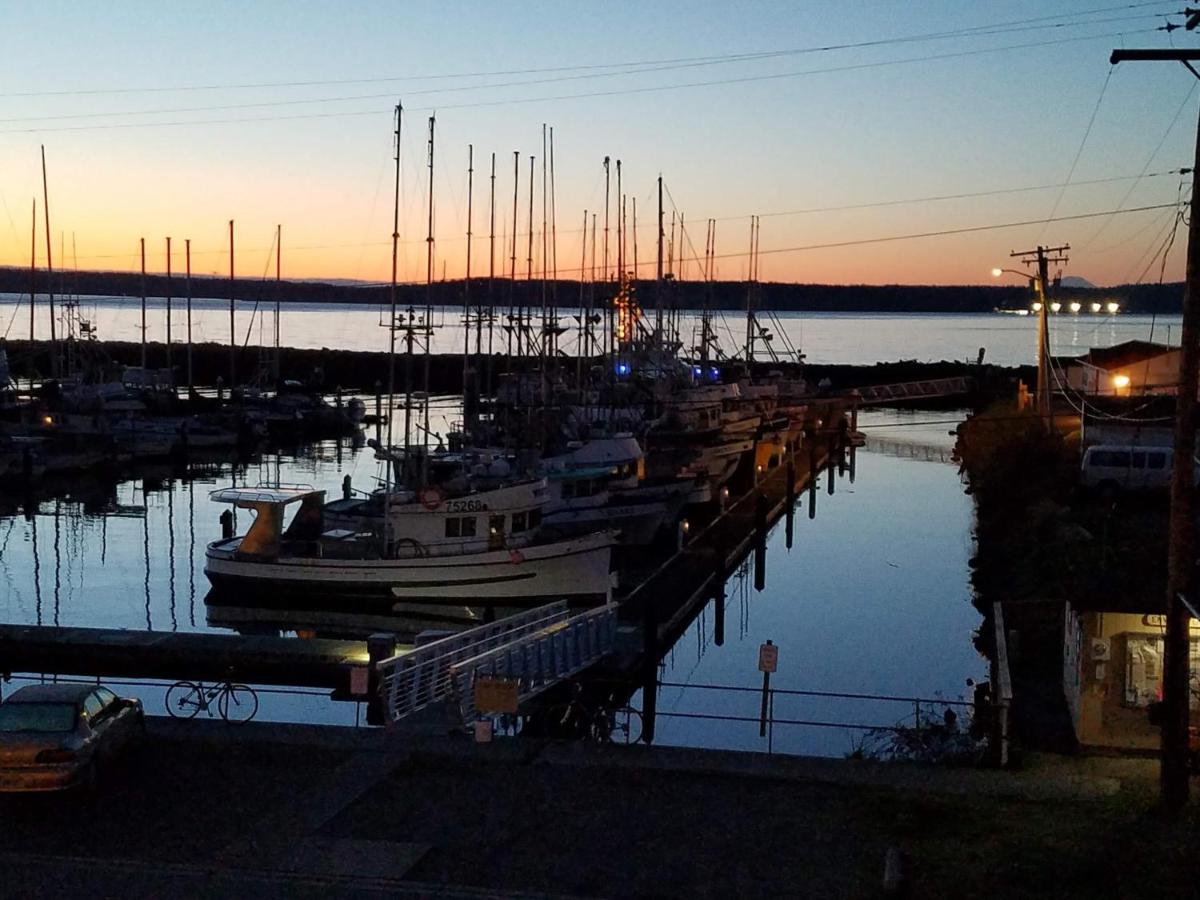 | Harborside Inn