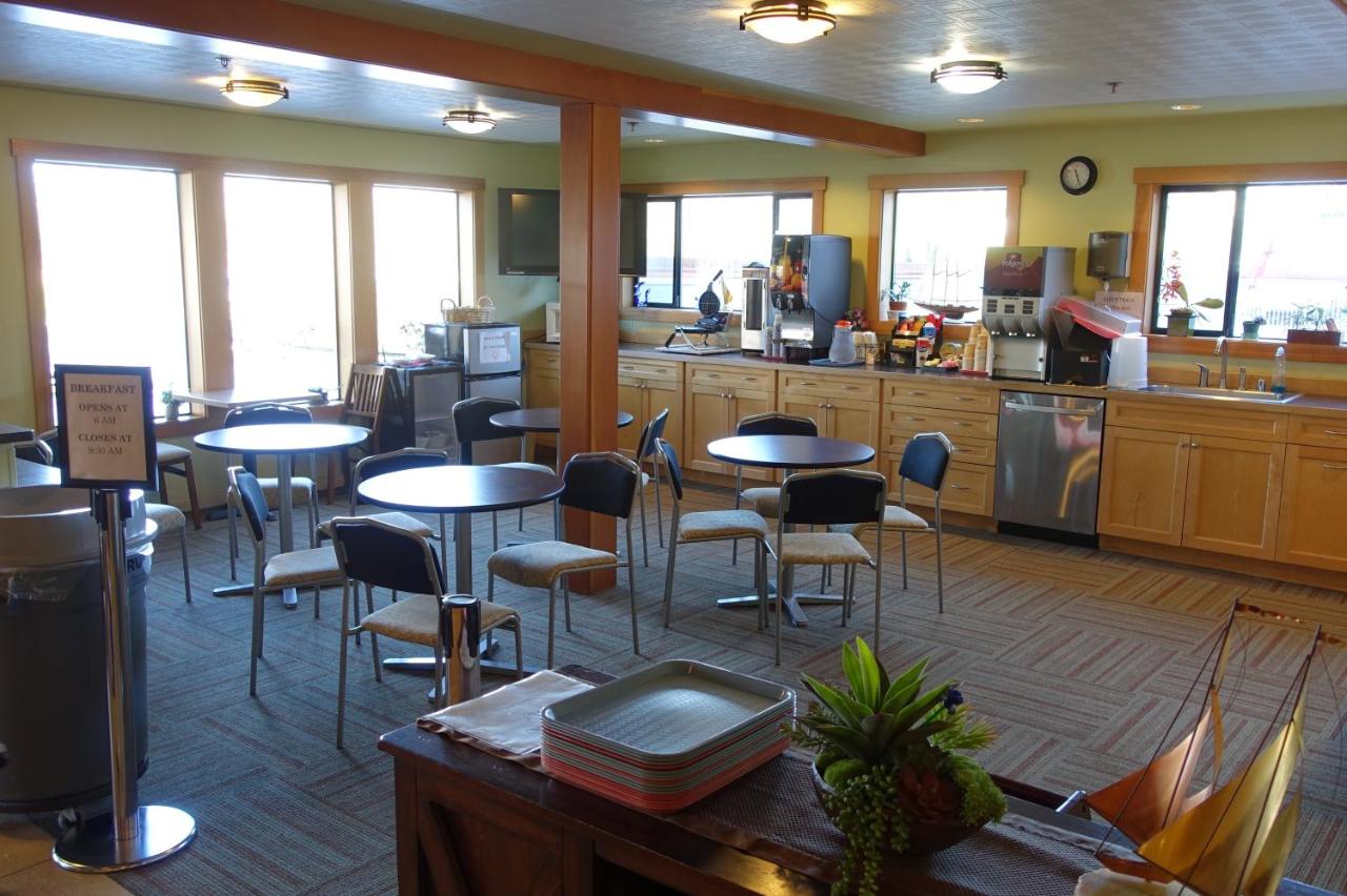 | Harborside Inn