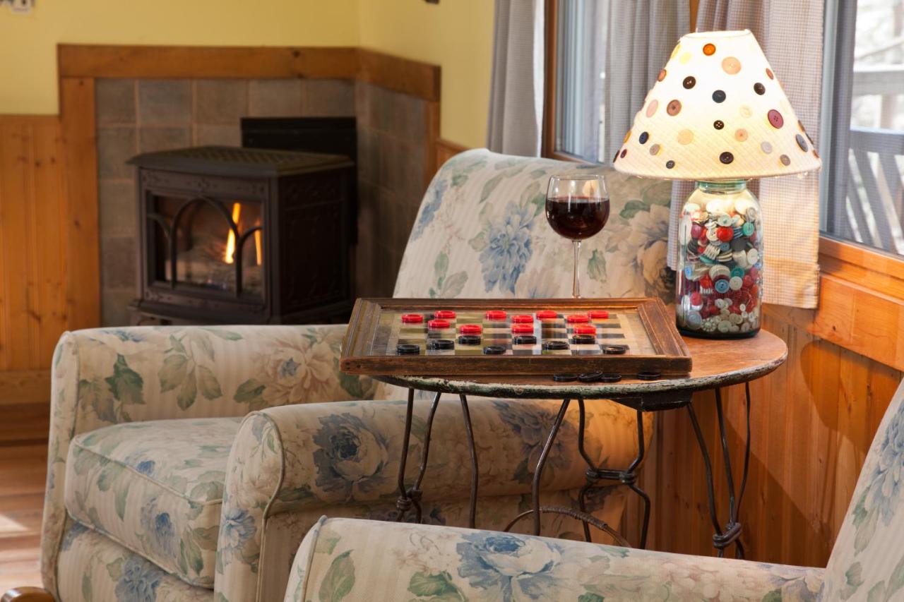 | Inn & Spa at Cedar Falls