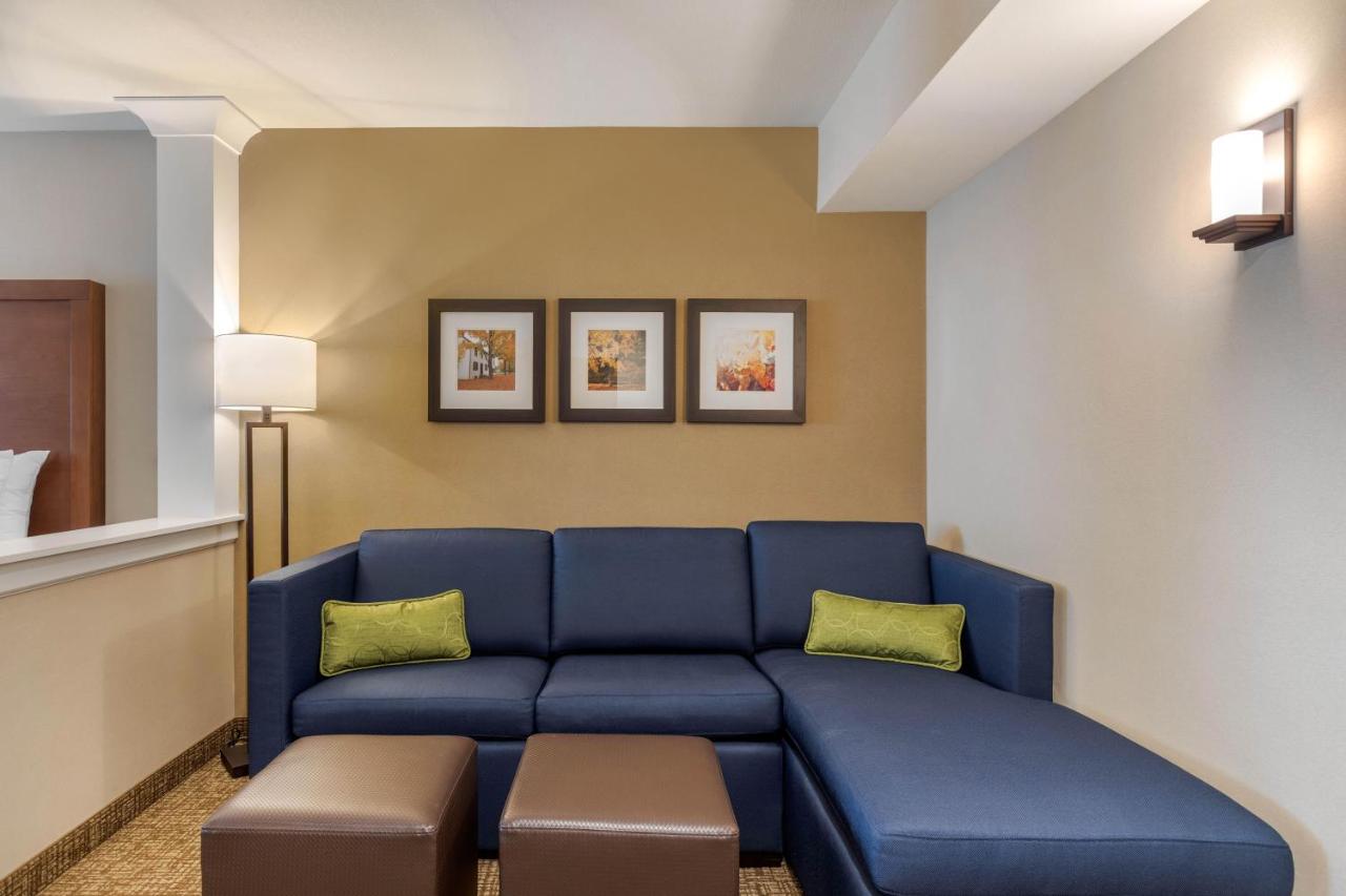 Suite with Two Queen Beds - Accessible/Non-Smoking at Comfort Inn & Suites Schenectady - Scotia