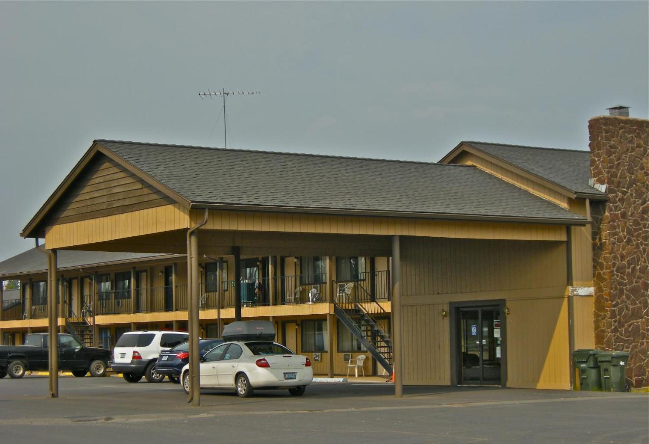  | Red Lion Inn and Suites La Pine, Oregon