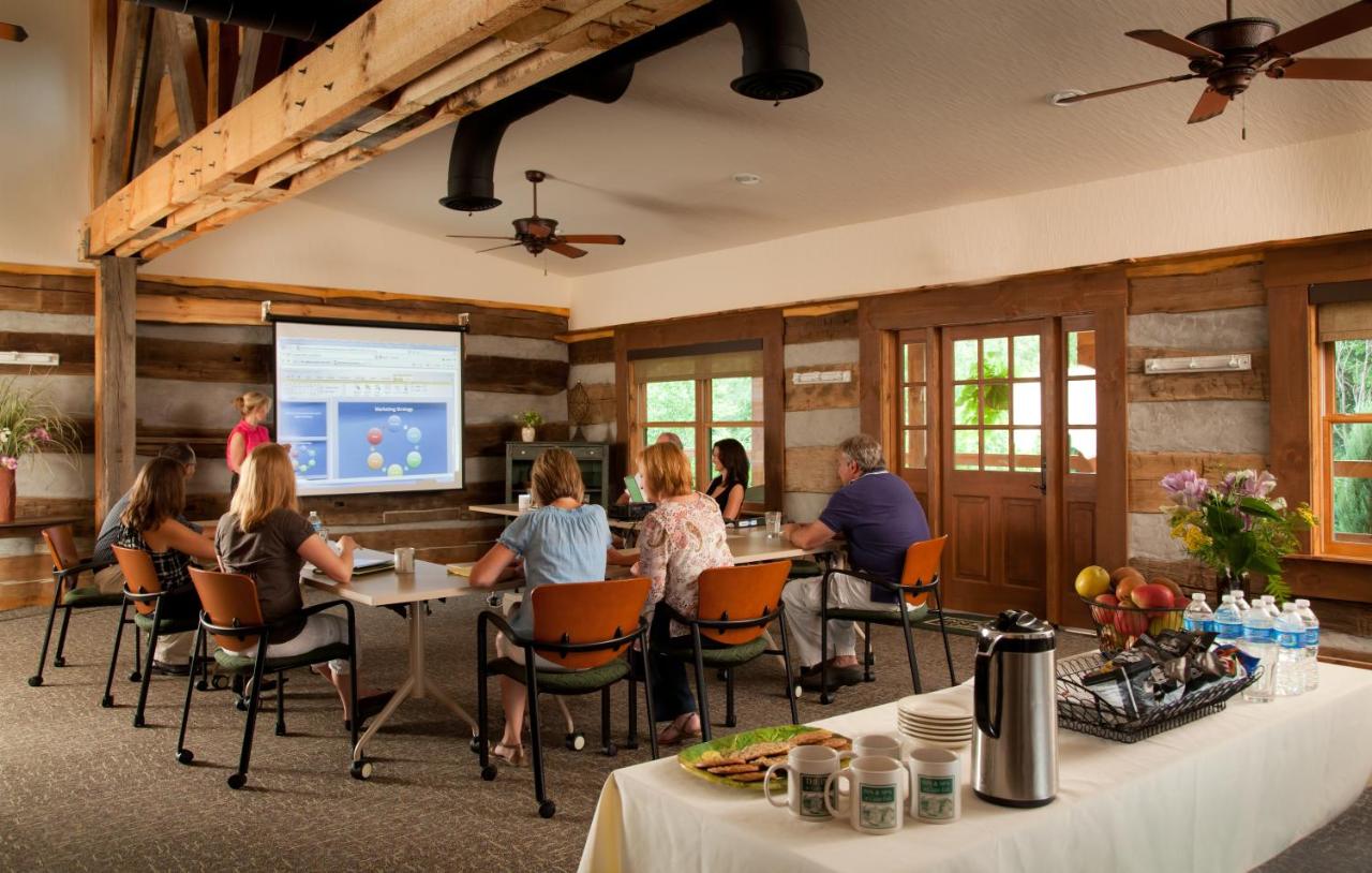 | Inn & Spa at Cedar Falls