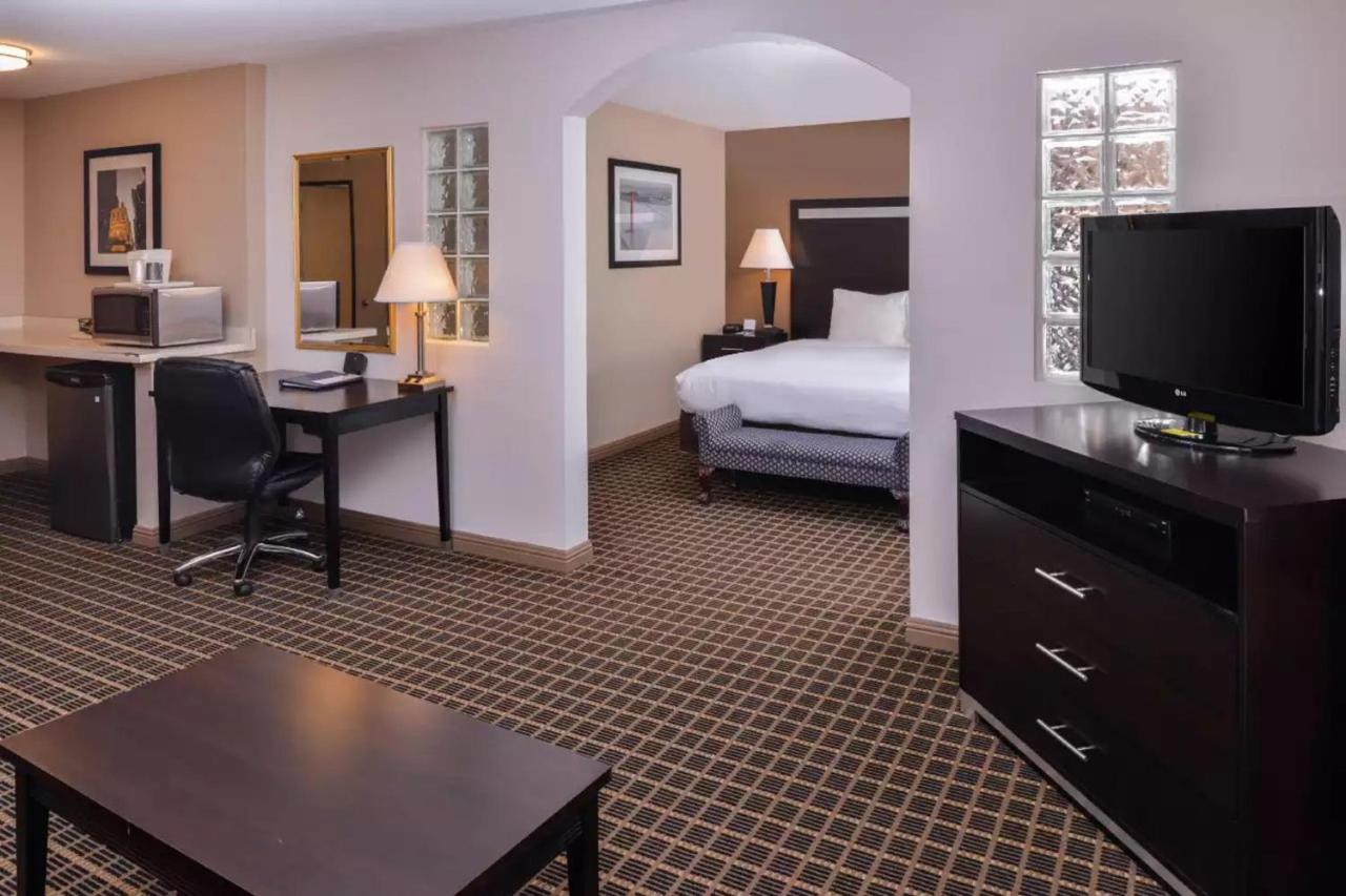 King Room at Hotel Nova SFO