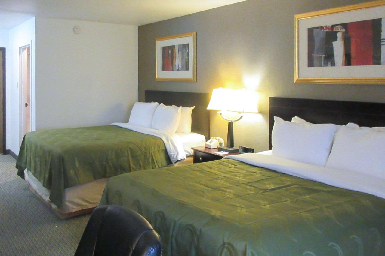 Queen Room with Two Queen Beds - Non-Smoking at Quality Inn Longmont