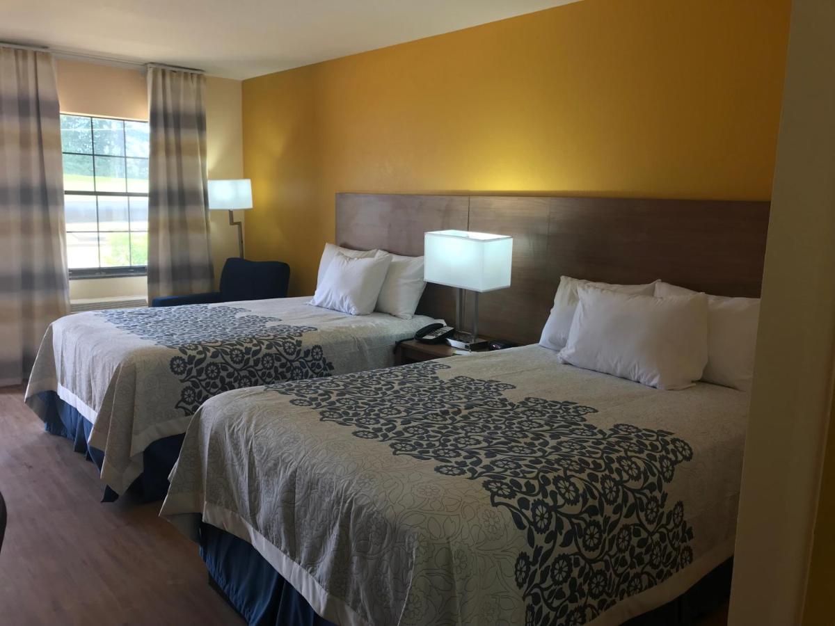 Deluxe Double Room with Two Double Beds - Non-Smoking at Days Inn by Wyndham Batesville