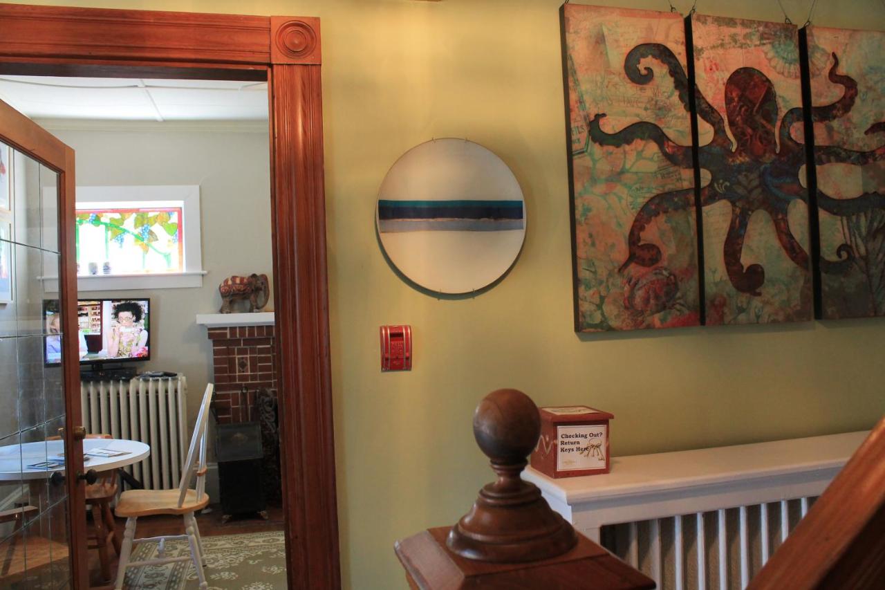 | The John Randall House