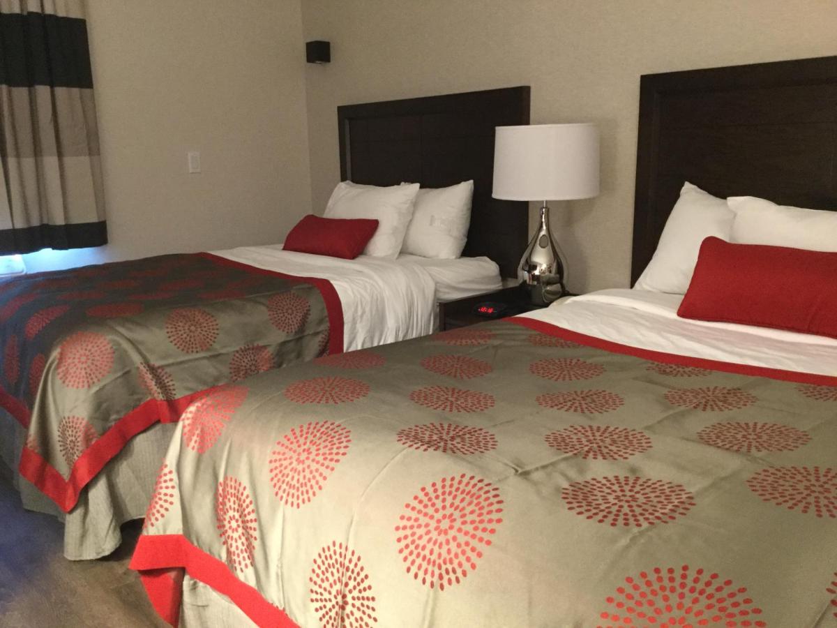 Double Room with Two Double Beds - Smoking at Ramada by Wyndham Bronx Terminal