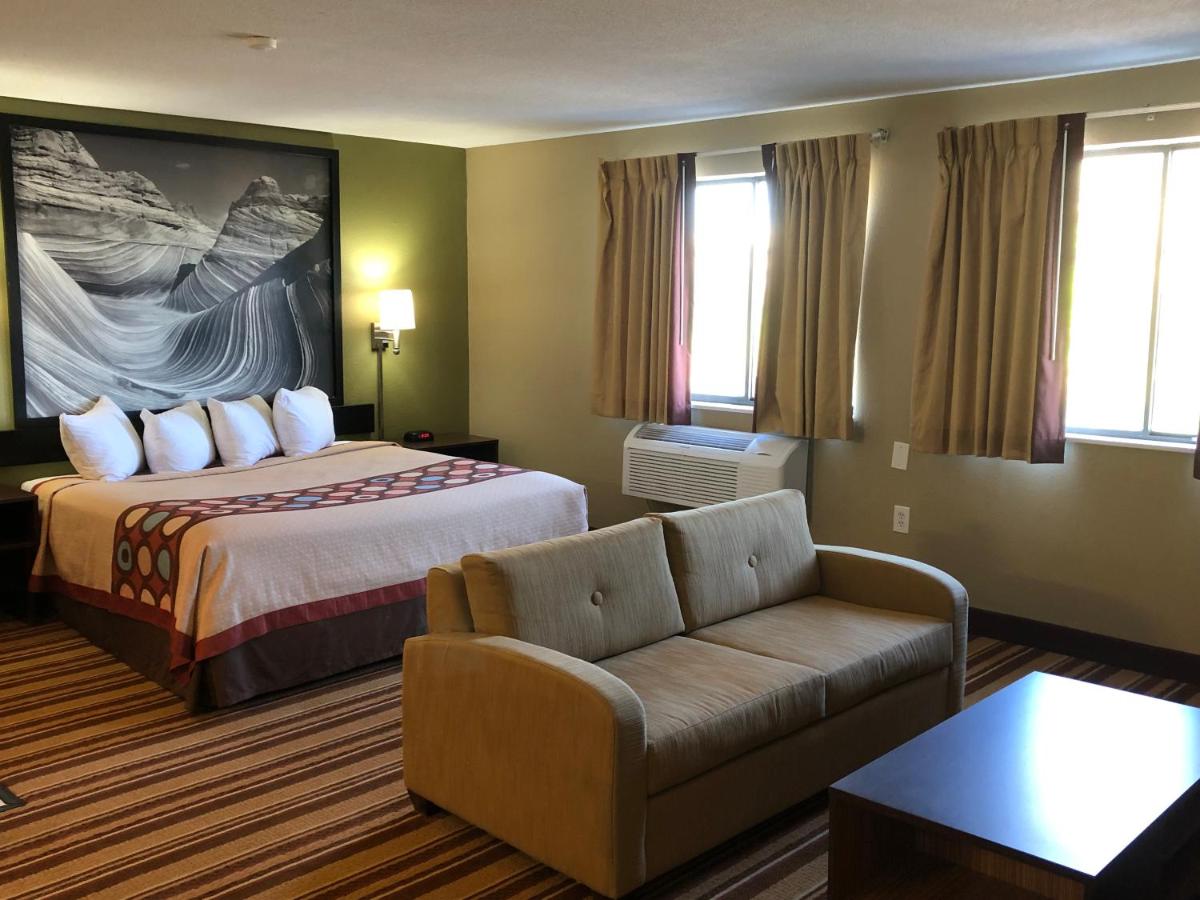  | Super 8 by Wyndham S Jordan/Sandy/Slc Area