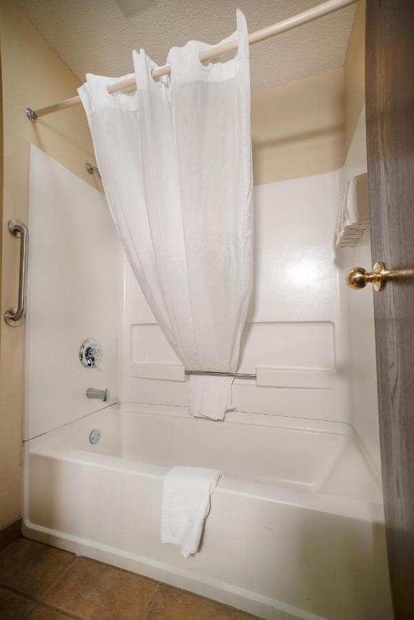 King Room at The Stone Castle Hotel & Conference Center