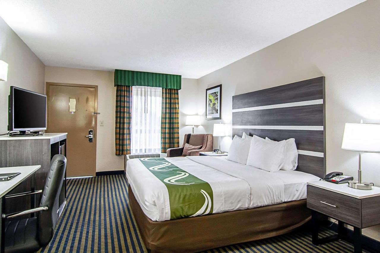 King Room - Non-Smoking at Quality Inn Savannah I-95
