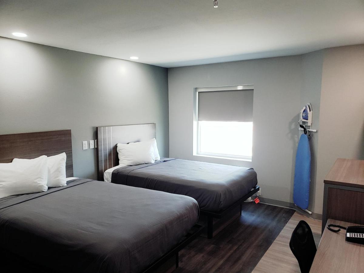 Standard Double Room at Hathaway Inn