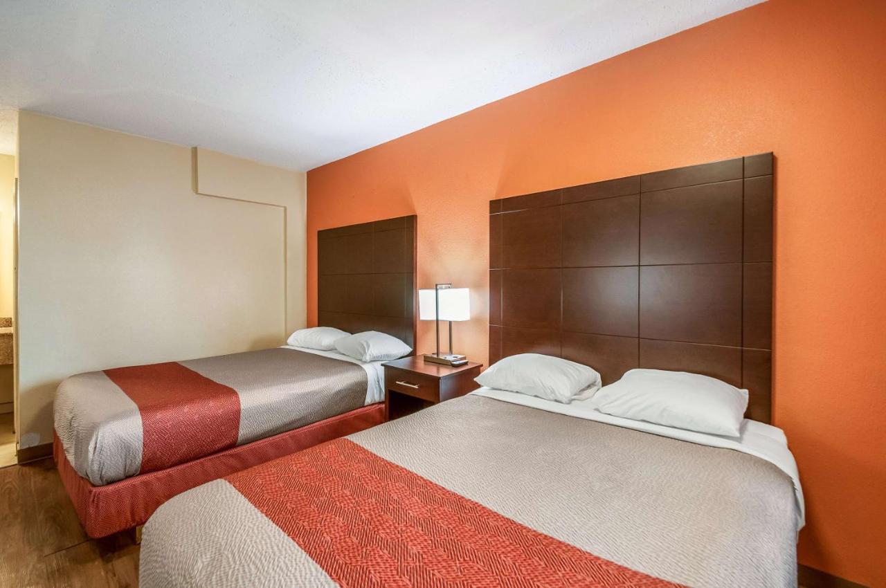 | Motel 6-Washington, DC - Convention Center