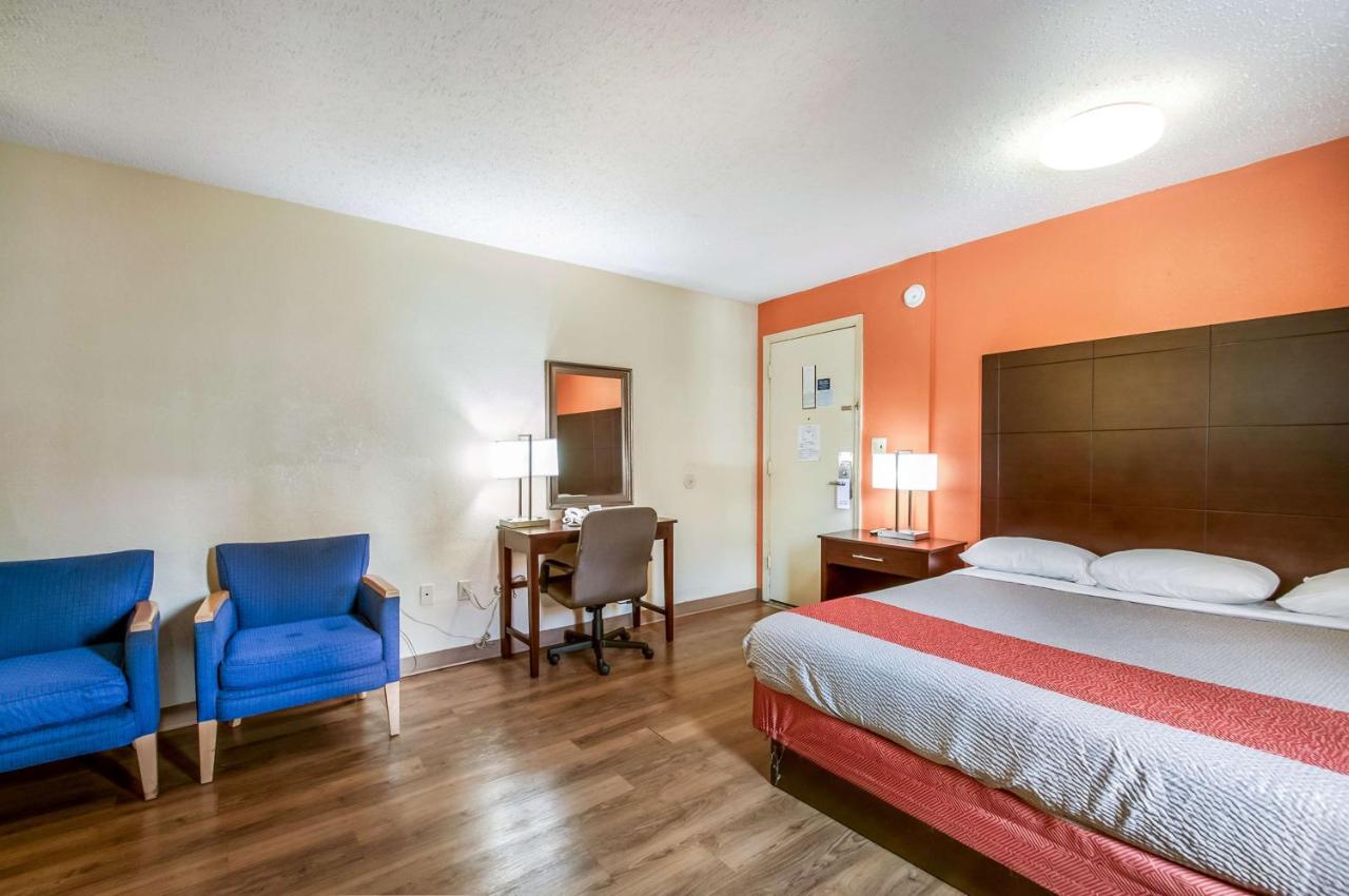 | Motel 6-Washington, DC - Convention Center