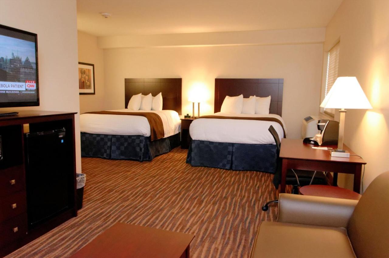 Family Suite at Cobblestone Inn & Suites - Fort Madison