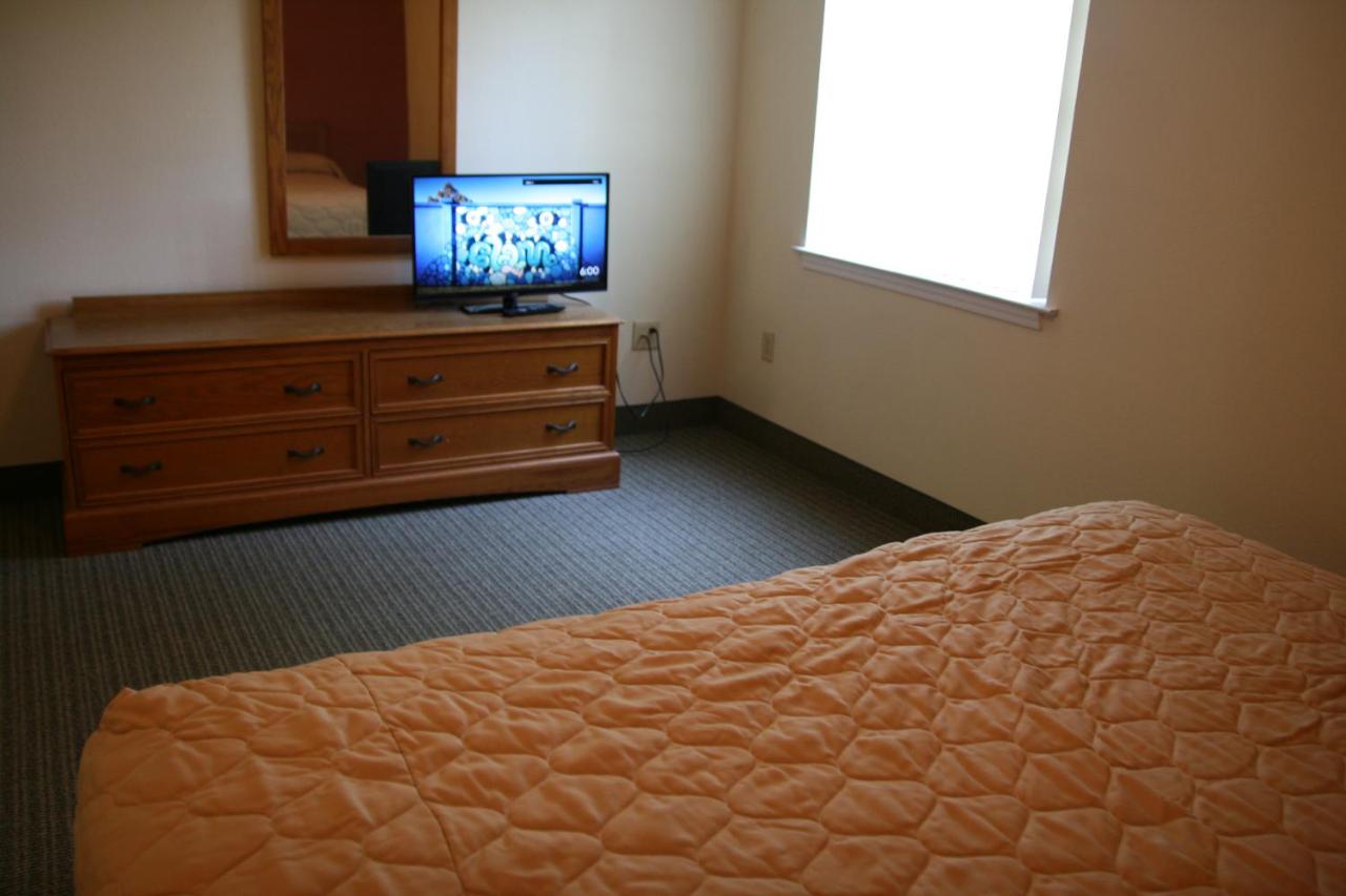 One-Bedroom Suite at Affordable Suites Rocky Mount