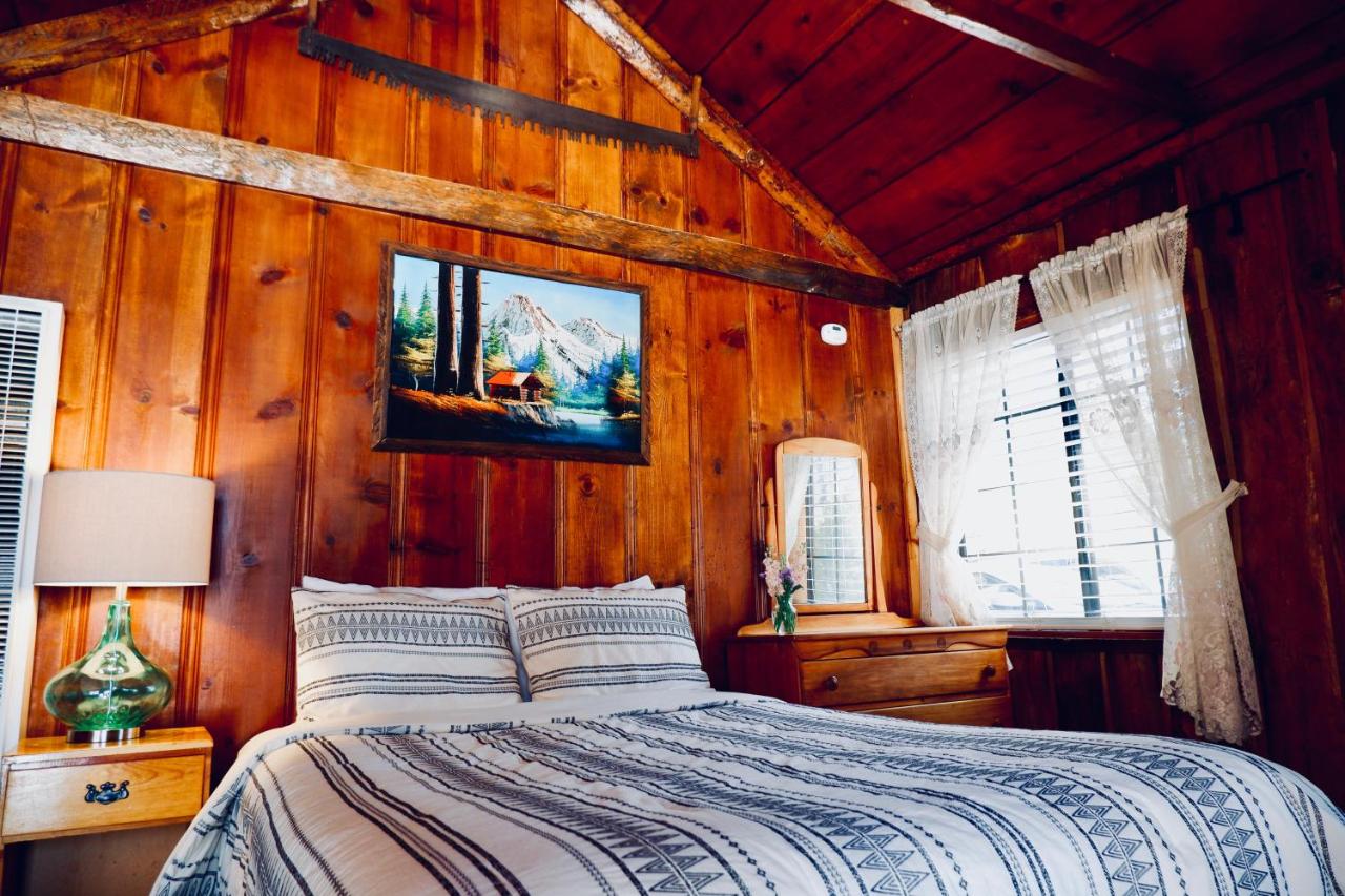  | Oak Knoll Lodge