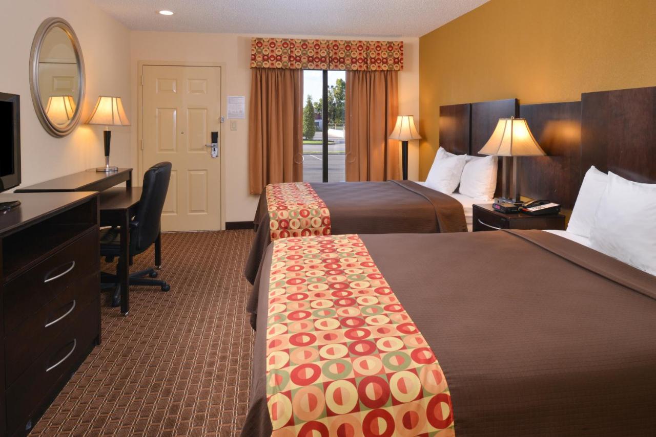 Queen Room - Disability Access at Americas Best Value Inn Tupelo Barnes Crossing