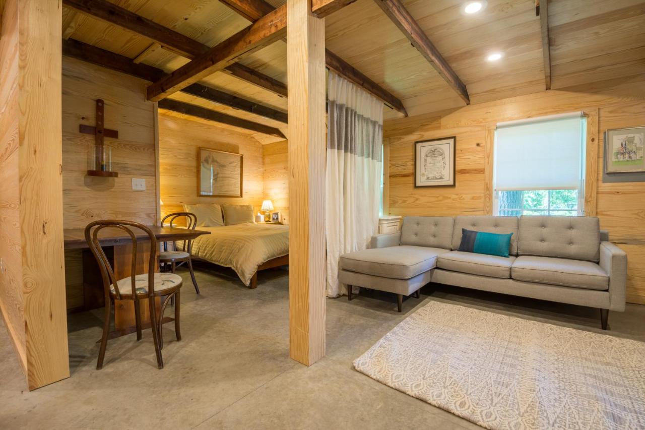 | The Dailey Renewal Retreat B & B