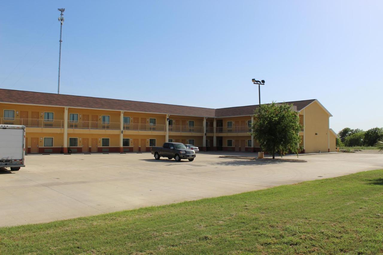 | Horizon Inn & Suites