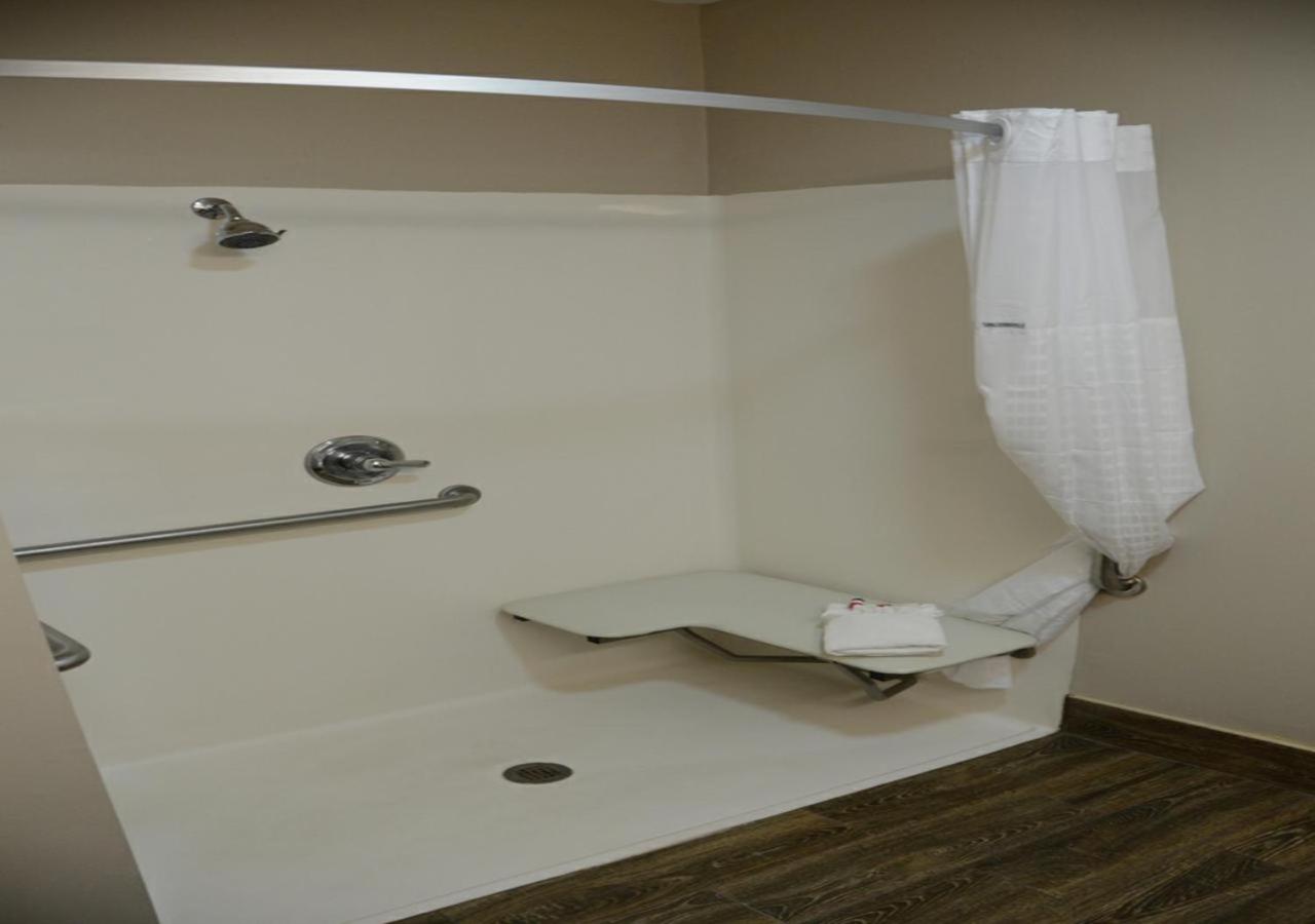 King Room - Mobility Access/Non-Smoking at Super 8 by Wyndham Louisville/Expo Center